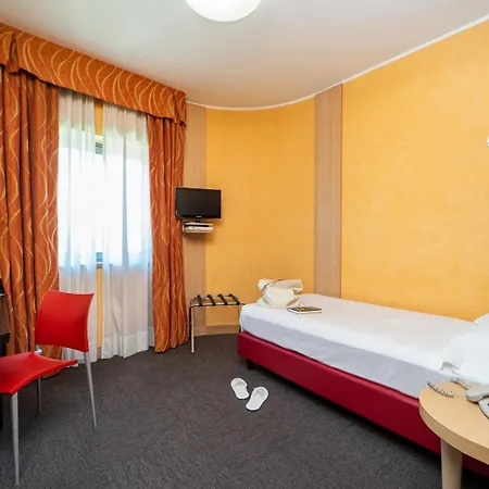 Majorana Hotel 4*
